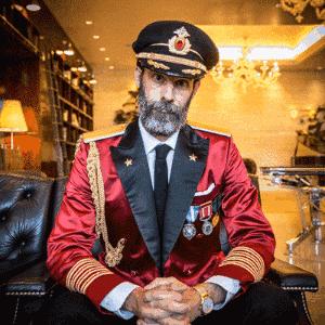 你会为身后的路人扶门吗?这33个有教养的细节,你做到了多少?