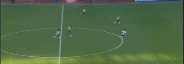 绿茵场荷尔蒙,绿茵场奔跑的荷尔蒙