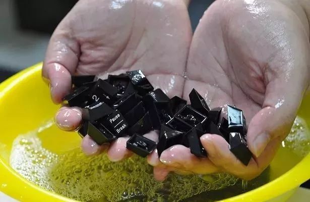 键盘清洁最简单,脏键盘日常清洗