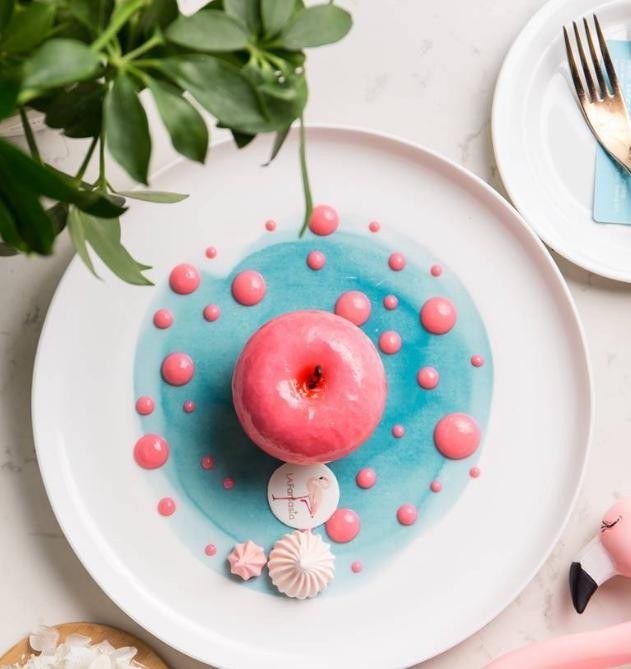 时尚界icon火烈鸟，世界排名第6糕点师，难怪这家甜品店一开就火