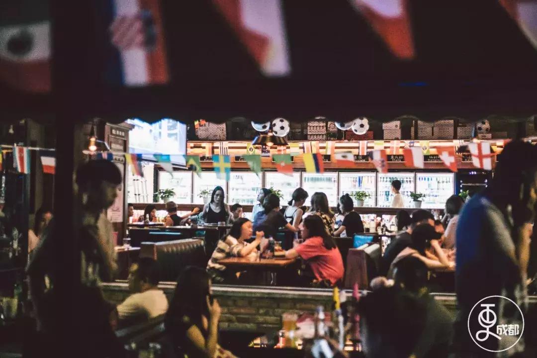 成都边吃宵夜边可以看球赛,成都看世界杯吃夜宵