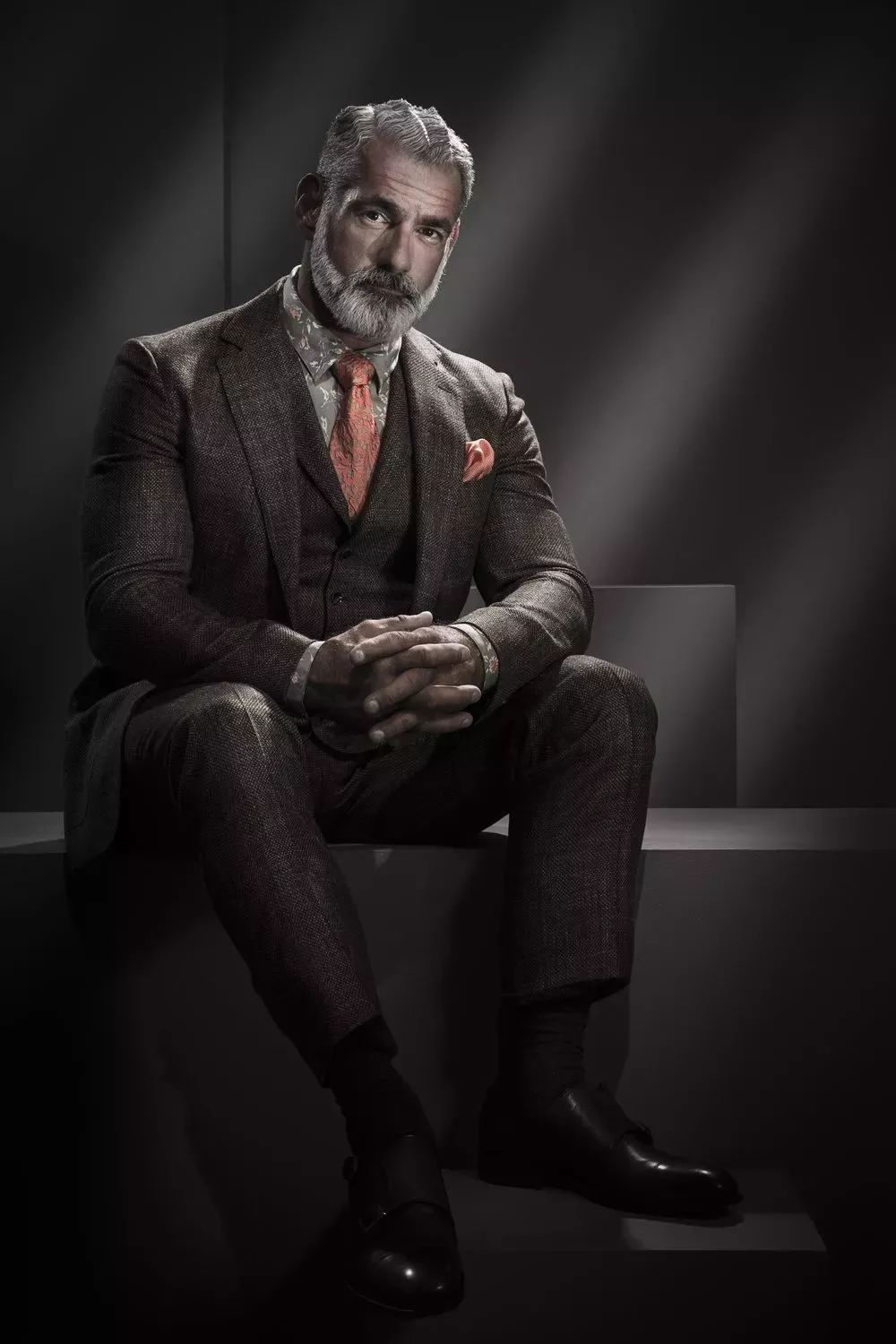 大胡子穿搭男士夏季,大胡子夏季穿搭