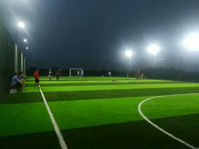 邯郸这个消夏广场火了，世界杯猜对输赢免酒水，猜对比分免单！