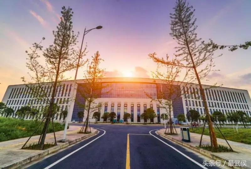 去成都上大学需要给孩子准备什么,去成都读大学有什么要注意的