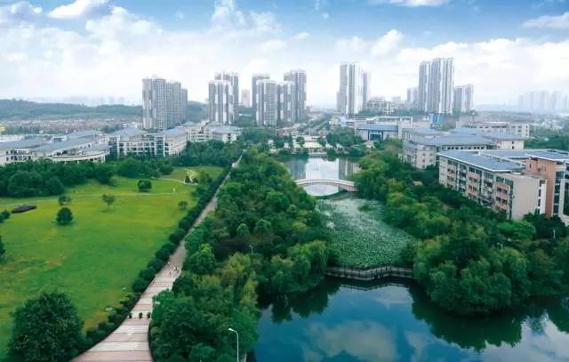 不负青春不负韶华砥砺前行,不负青春砥砺前行不负韶华