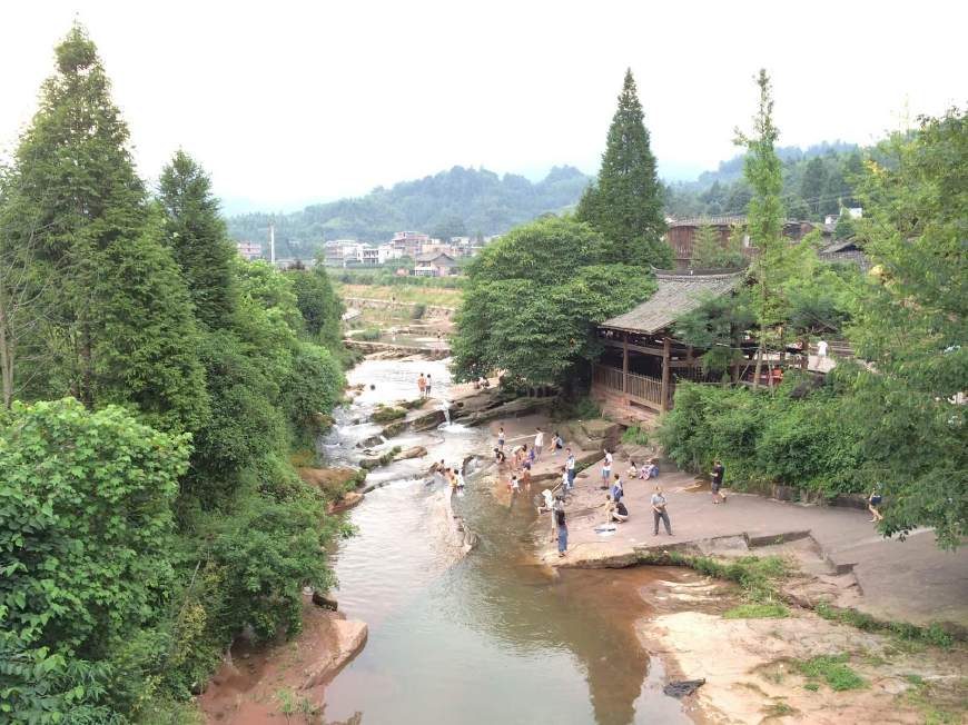 石棉县盛产石棉吗,石棉县盛产石棉