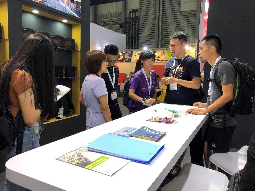 国内分类运动袜领导品牌悍将｜ISPOShanghai2018展会现场盛况