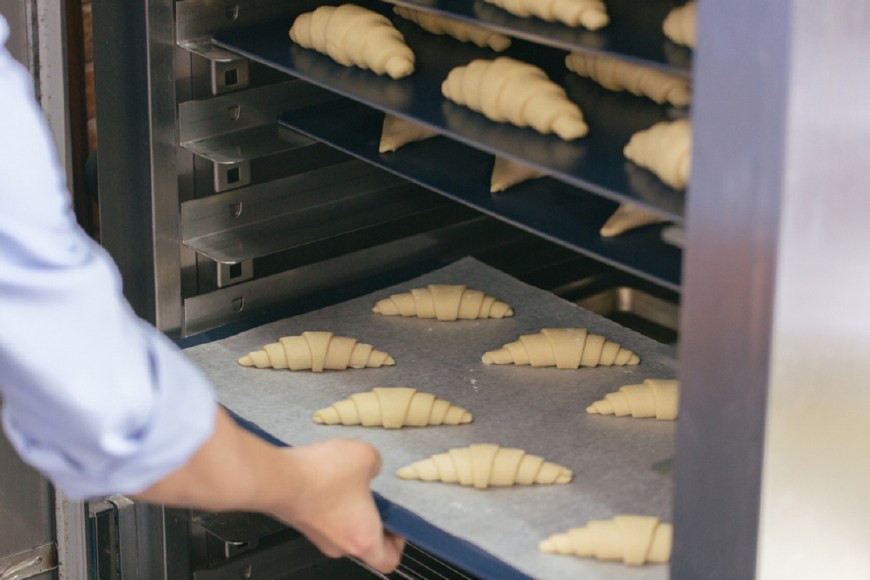 牛角酥怎么做好吃又脆,酥皮制作牛角包