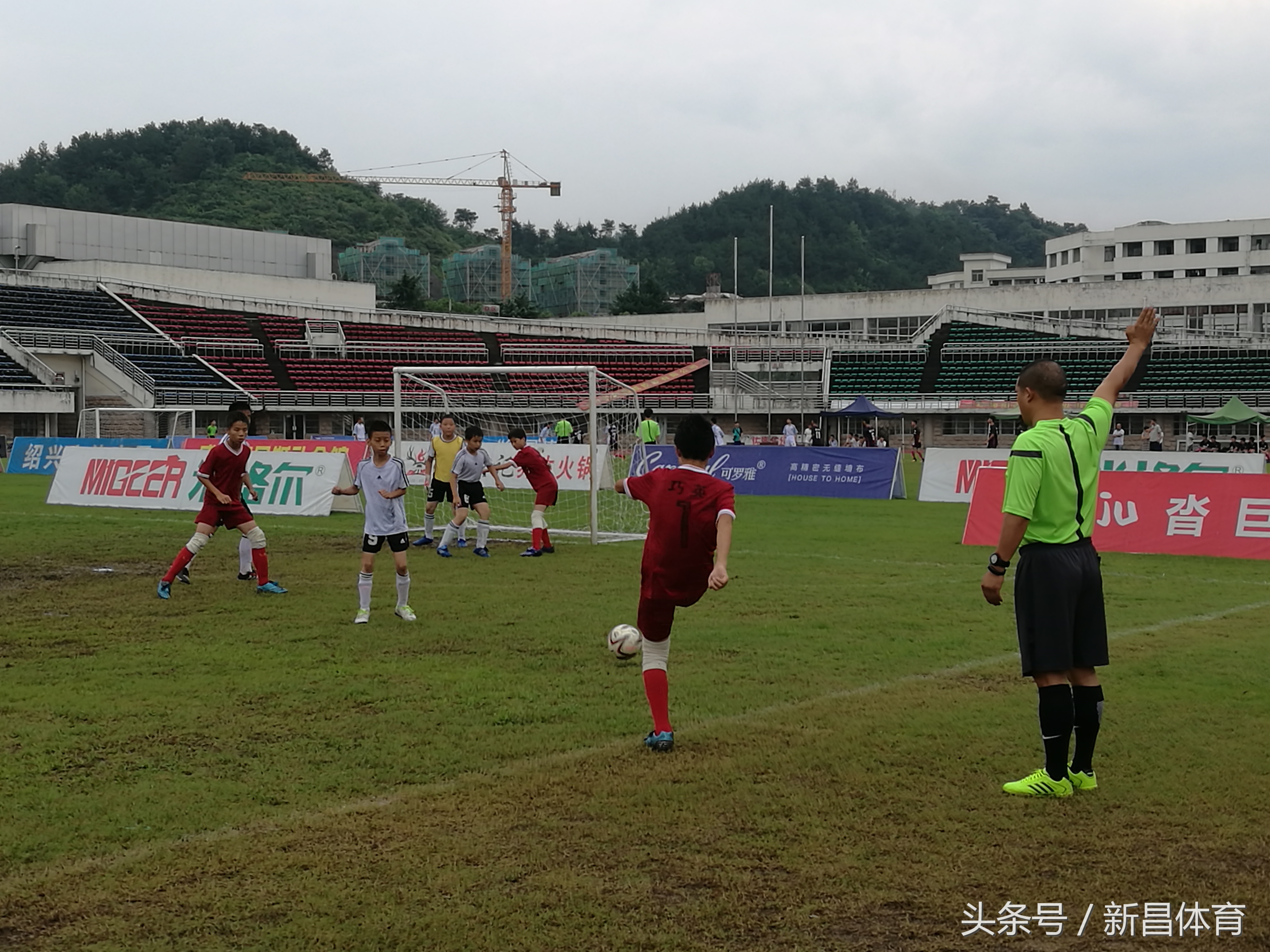 少年足球大赛完整版,少年足球比赛