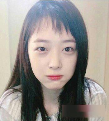 适合圆脸女生狗啃式短卷发,大脸圆脸狗啃式短发发型女