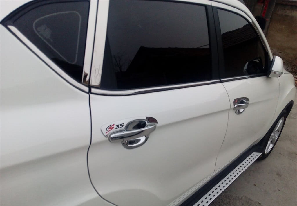 新车是否有必要贴好的玻璃膜,新车一般什么时候贴玻璃膜最好