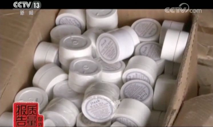 正品高仿化妆品的鉴别,假兰蔻化妆品一套多少钱