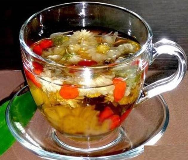 夏天养肝护肝降火茶,夏天爱上火喝什么降火茶