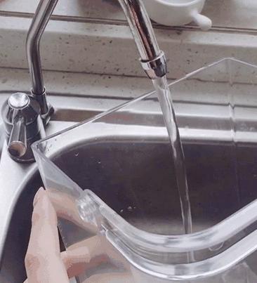 每天8杯水喝到眼瞎,每天8杯水皮肤会怎么样