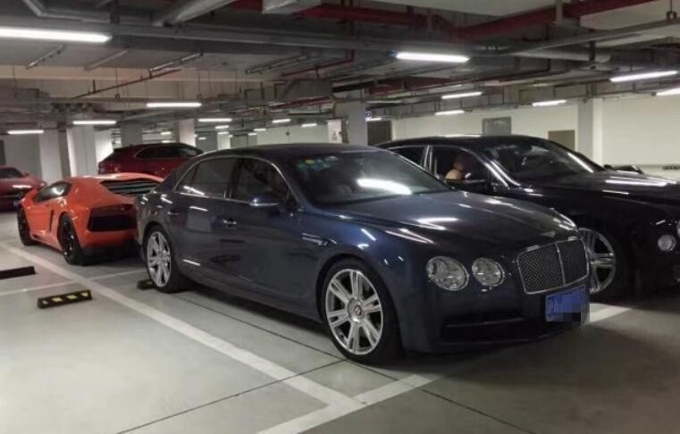 开奔驰宝马都是干什么工作的,开宝马上班的真实感受