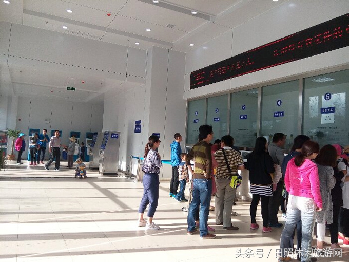 日照房价,日照金山