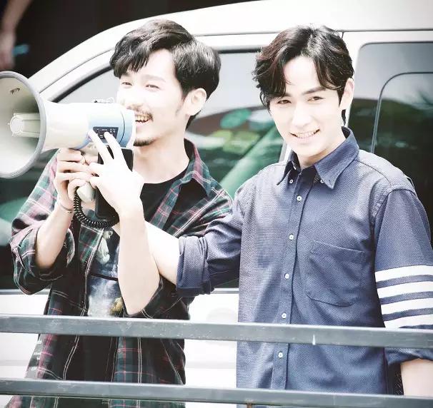 镇魂朱一龙绝美图,朱一龙路演镇魂女孩