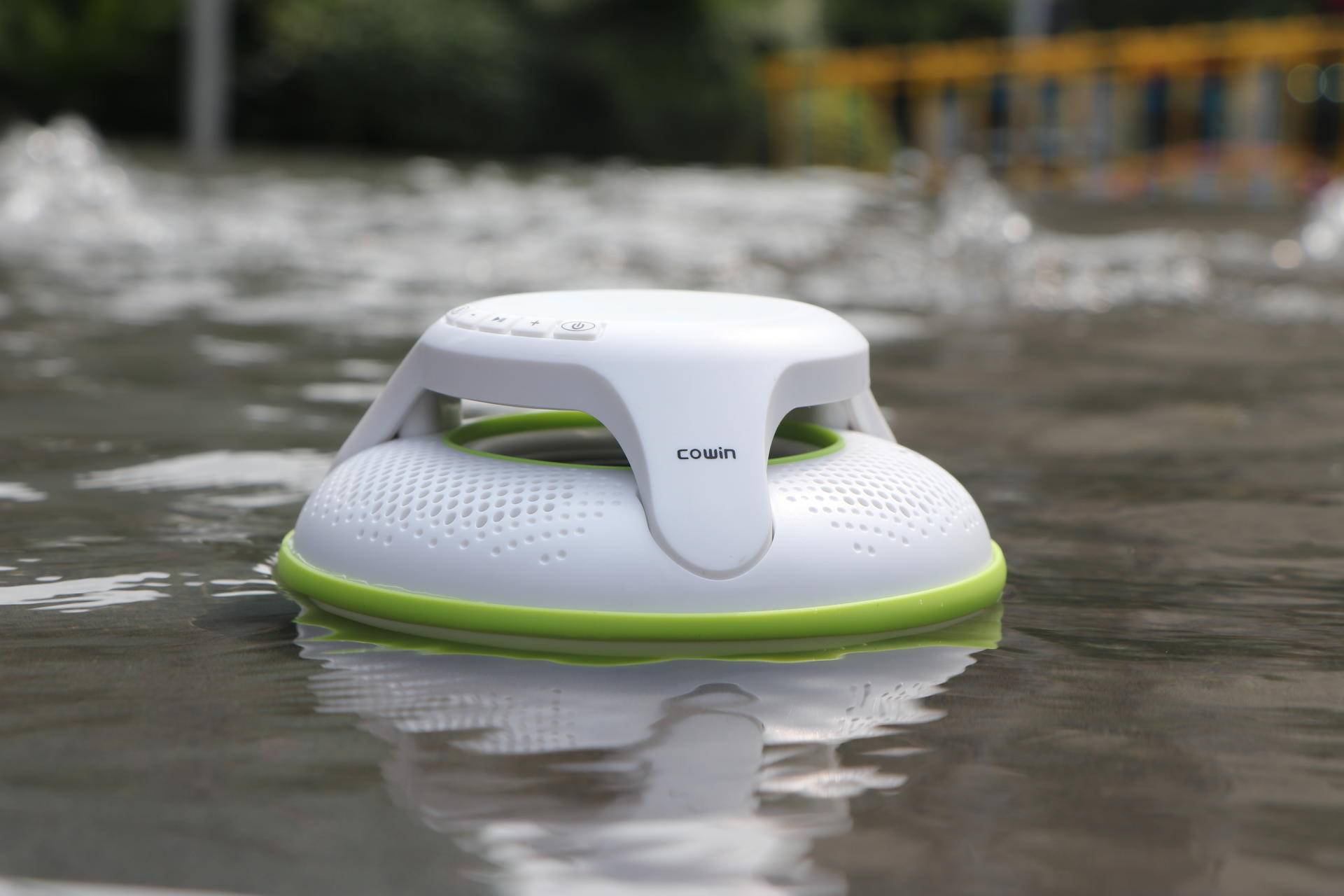 音乐水上漂,防水小精灵:咔哟Swimmer水上音箱体验测评