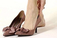 网上售卖几十块钱的大牌化妆品,揭秘化妆品便宜货源