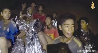 泰国足球少年被困洞穴18天全获救,泰国足球队被困岩洞背后的故事