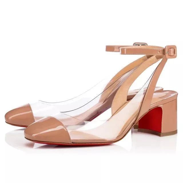 不get一件pvc单品，还怎么愉快的做彼此的塑胶姐妹花？