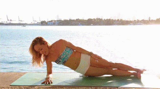 10分钟瘦腿操甩掉腿部赘肉,每天睡前瘦腿操三天瘦出筷子腿