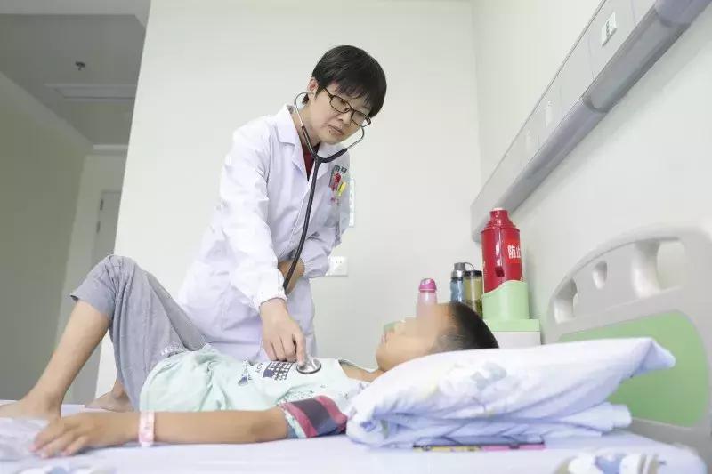 一岁的宝宝胸腔都高吗,一岁半的宝宝胸腔有点高