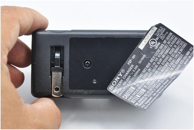 圣奇仕索尼psp110,索尼psp1000电池改造