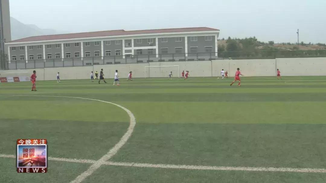 青年路小学足球小将不得了！绿茵争锋获荣耀