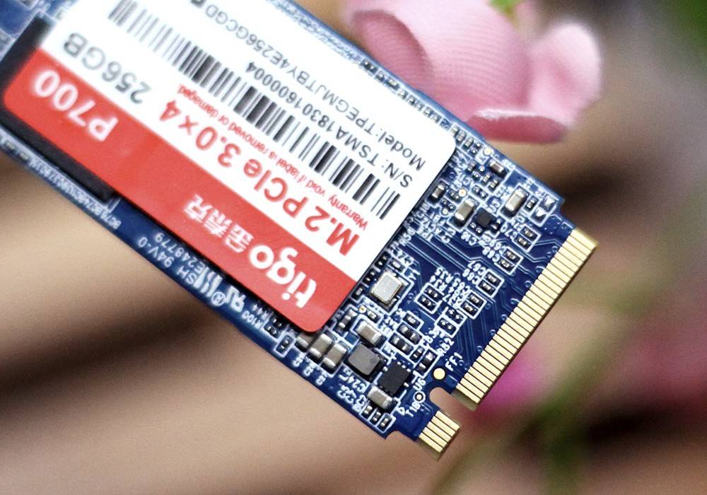 金泰克p650固态硬盘测评,金泰克p700配置