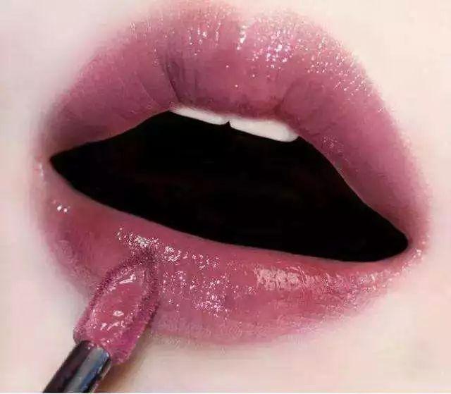 啦啦啦今天又来给仙女们种草口红了哦