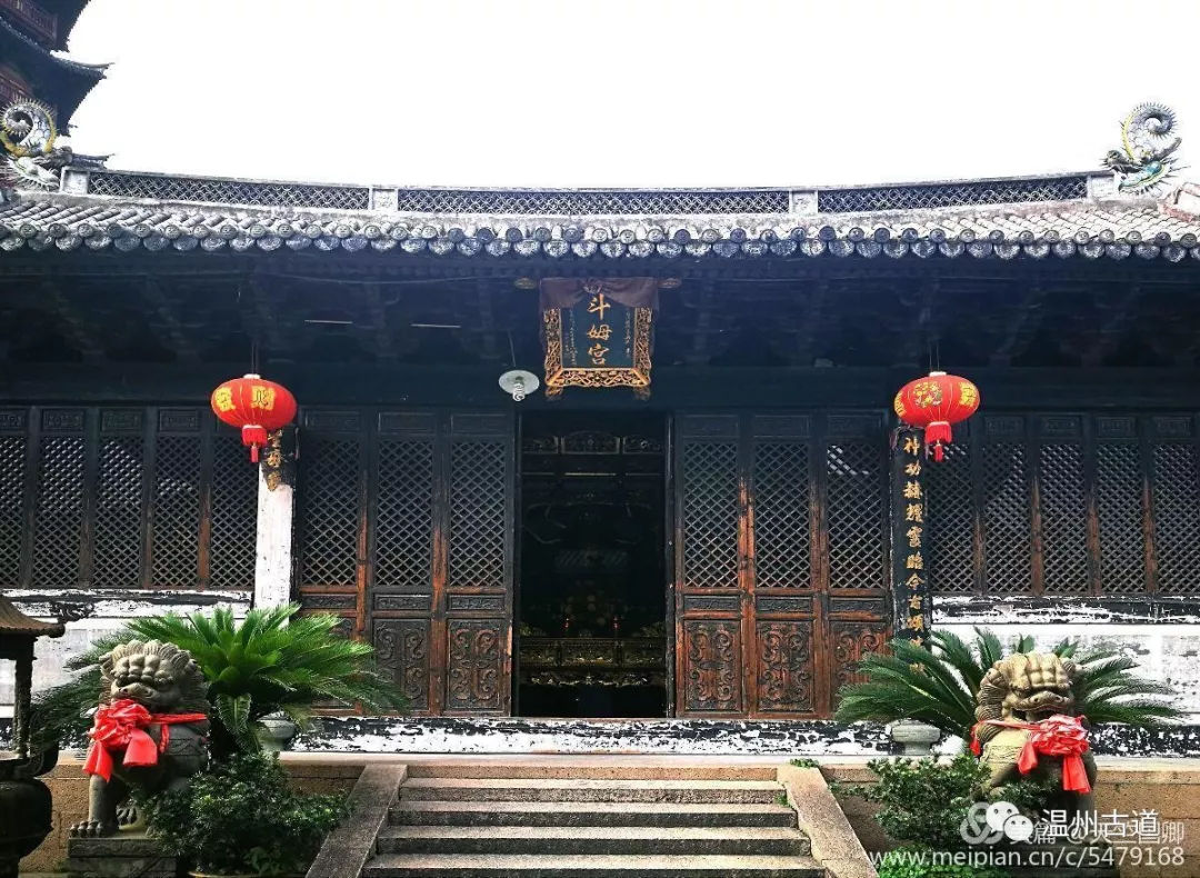 南白象塔全景图,南白象公园