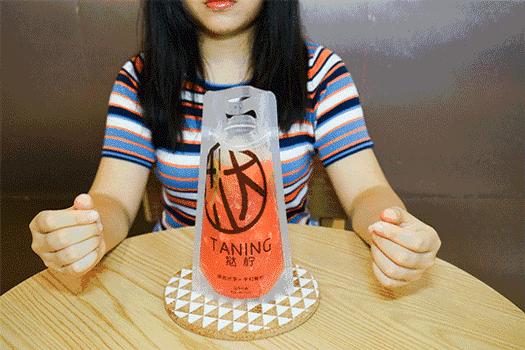 XXXL号的柠檬茶，让所有柠檬控都疯狂，竟然还免费送你100杯！