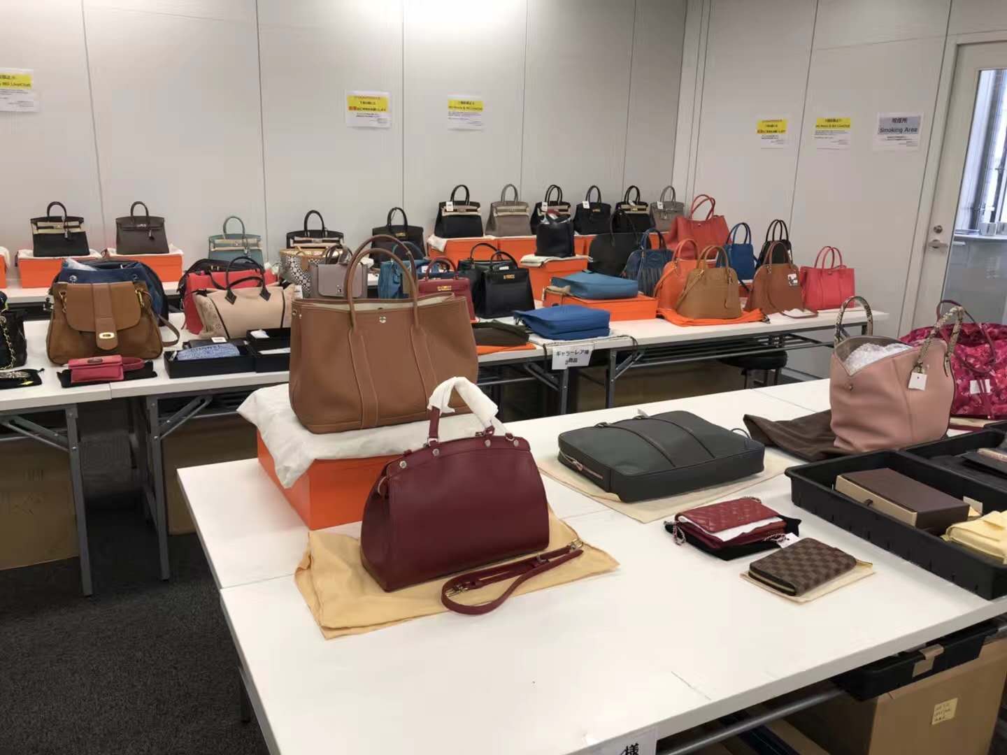 直播卖中古包,lv中古包去哪里卖能获得高价