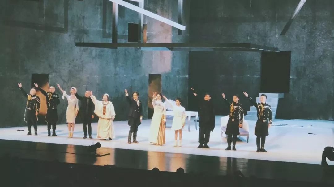 话剧父亲尤雅制作人,赵立新和王刚