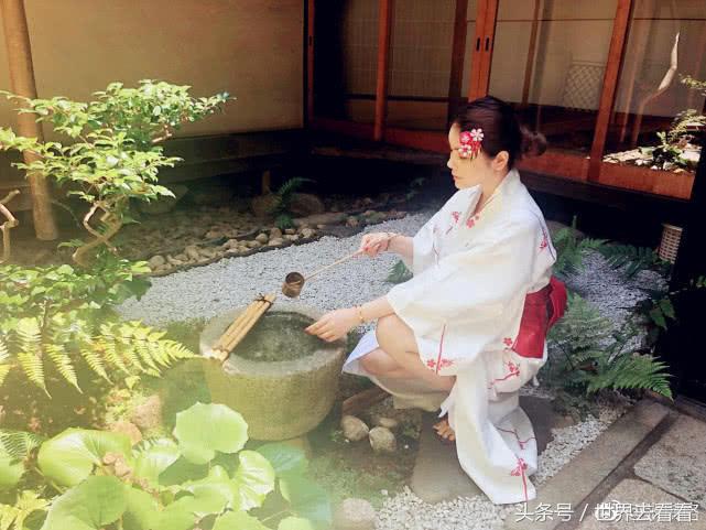 女主播张琪格：一条小道直直的插进去，里面别有洞天