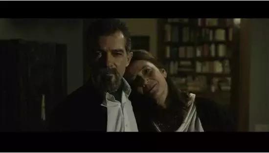 别人都是被上帝吻过的嗓子,安德烈波切利上帝吻过的嗓子