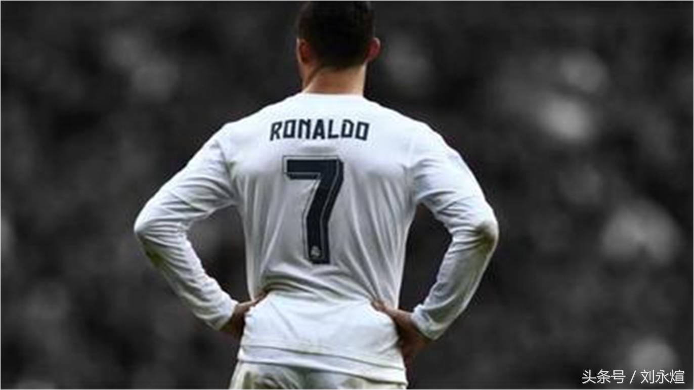 宸︽墜鍙虫墜瓒崇悆,宸︽墜瓒崇悆