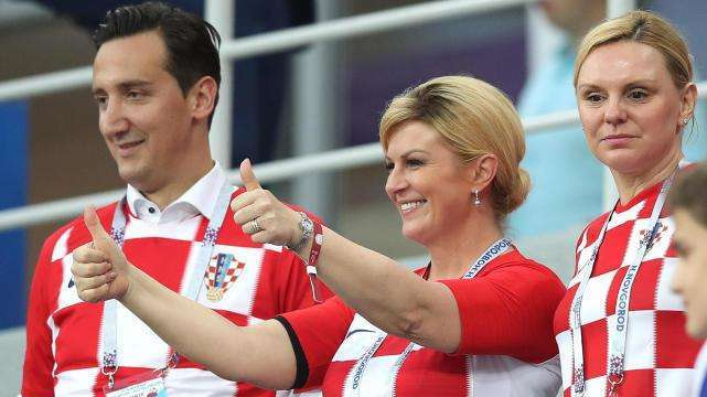 如果克罗地亚夺冠，她会在萨格勒布街头敞胸欢庆吗？