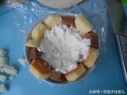 自己做欧洲杯足球蛋糕,世界杯足球面包做法