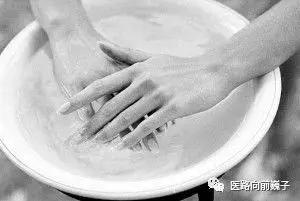 烫伤了怎么办动画片,烫伤了怎么办最快解决方法