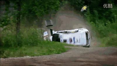 兄弟间的小动作,兄弟之间的小动作