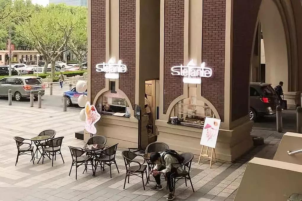 只活5分钟的短命冰激凌，花椒味PK咸蛋黄味，谁更好吃？