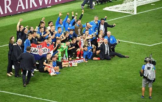 为什么人口多的国家足球都弱,为什么小国的足球那么厉害