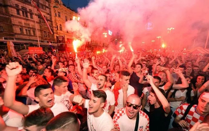 这个只有400万人口的东欧小国，在经历了10年内战国家分裂后，克罗地亚队一路逆袭闯入世界杯总决赛！