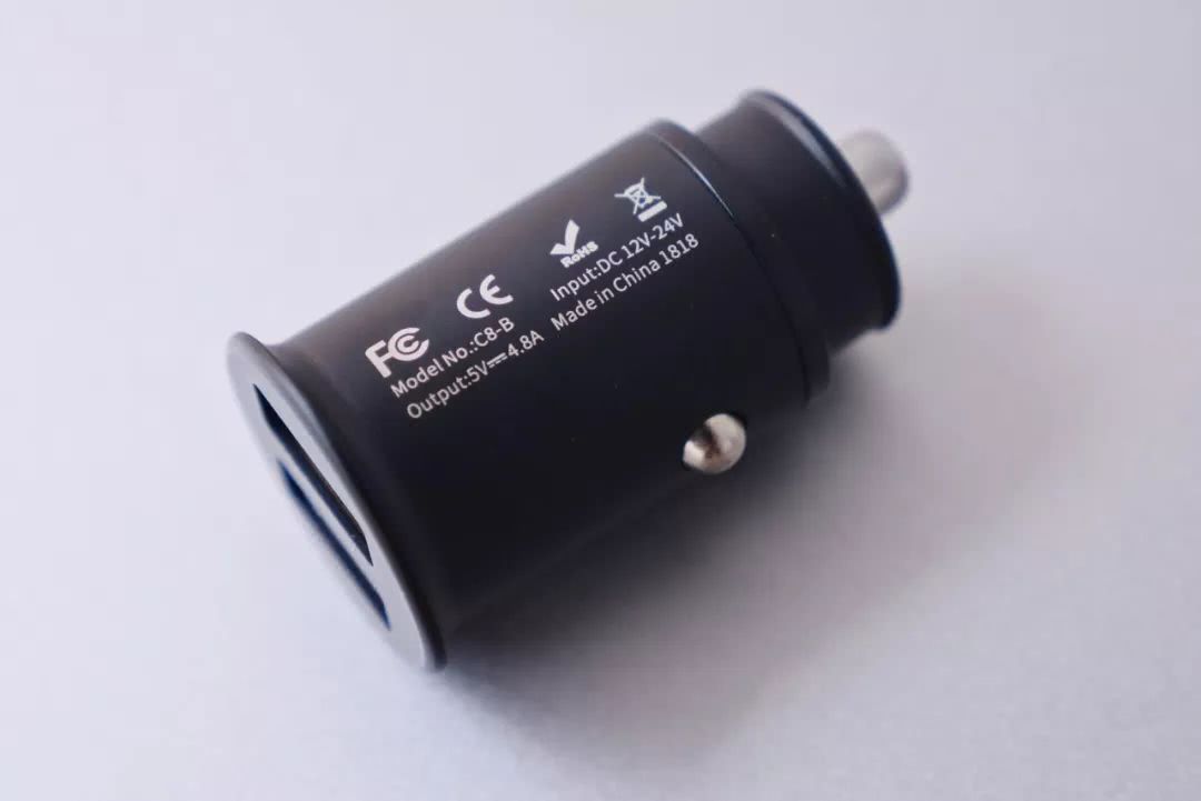 汽车自带usb接口充电断断续续,汽车自带usb充电多少v