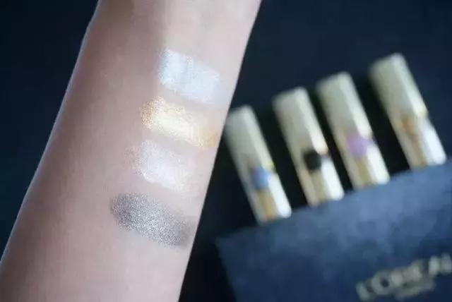 女神们最爱的口红颜色有哪些？这种动人心魄的红瞬间秒杀一切！