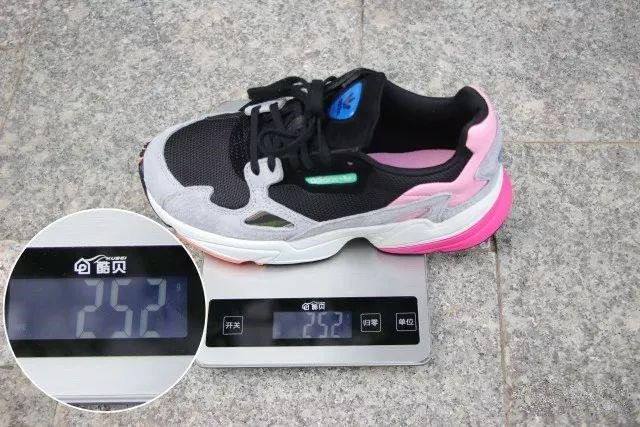 adidas官方旗舰老爹鞋,adidas纯色老爹鞋哪个款色好看