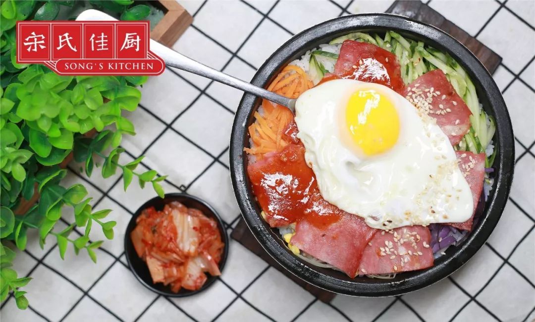 小哥哥在抖音火啦！到南充这家小吃店搞了大事……