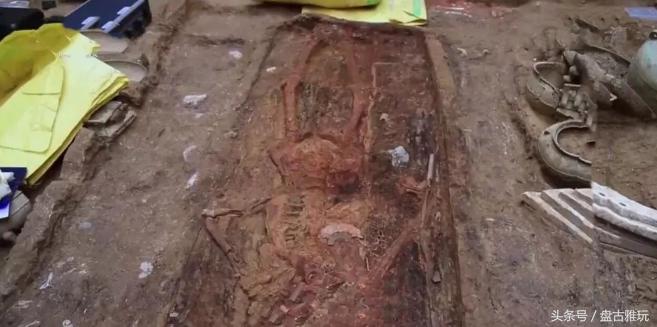 玉沁怎么断代,古玉沁色熟了怎么办